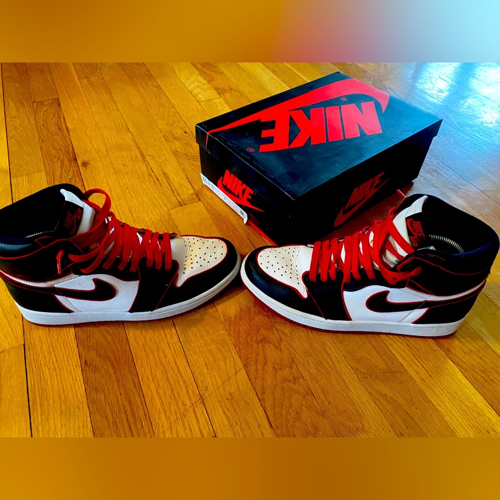 2019 Air Jordan 1 Retro High OG ‘Bloodline’